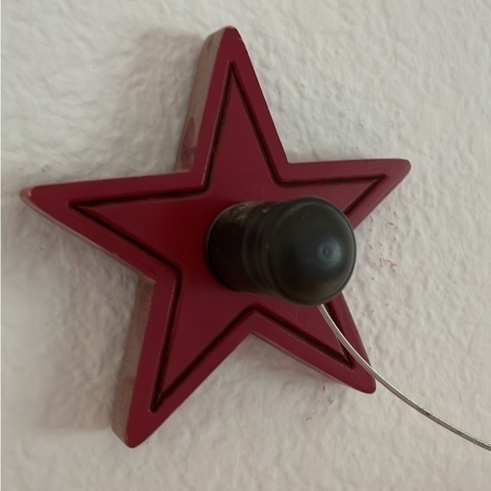 Pottery Barn Kids Red Star Photo Display Wire Memo Board Art Cable System